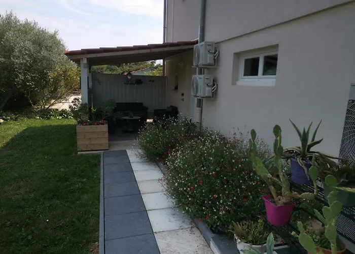 Meuble Proche Lyon Au Calme Lejlighed