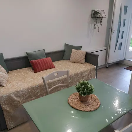 Meuble Proche Lyon Au Calme Apartment Lissieu