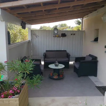 Meuble Proche Lyon Au Calme Lissieu